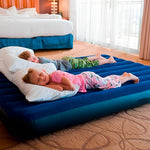 COMBO colchón inflable 2 plazas + 2 almohadas + inflador